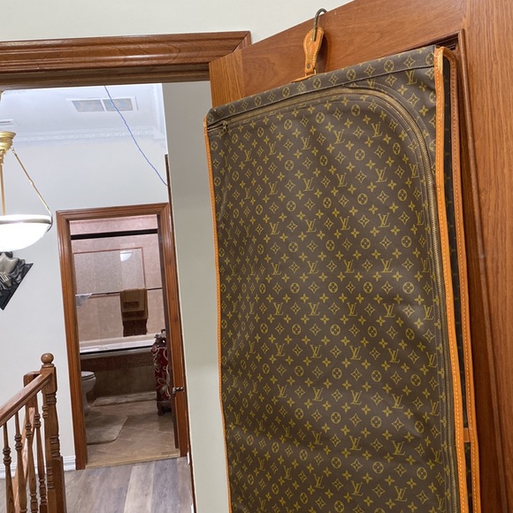 Vintage Authentic Louis Vuitton Garment Cloth Travel Bag - Picture 10 of 10